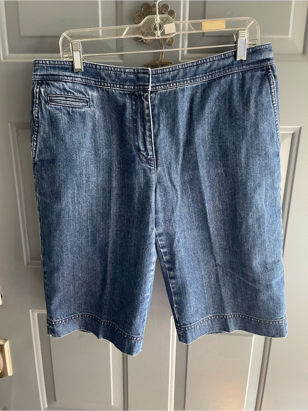 Vintage Liz Claiborne Medium Blue Denim Bermuda Shorts